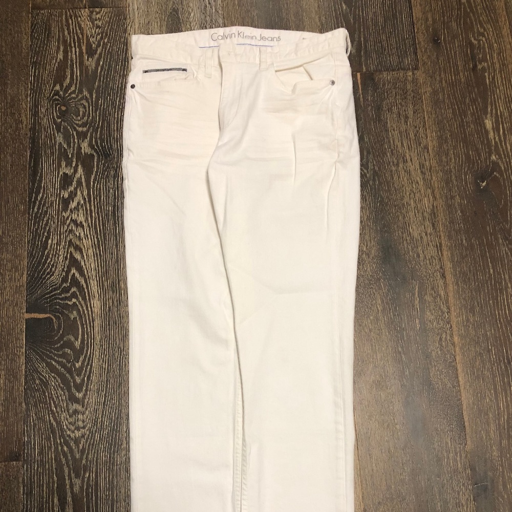White Calvin Klein Jeans